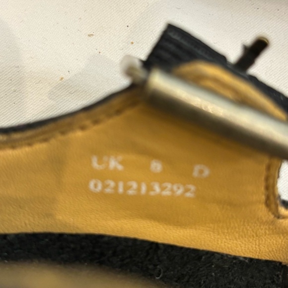 CLARKS ORIGINALS Sz 8 Leather Mary Jane Shoes Ballerina Style Buckle Closure - Picture 9 of 12